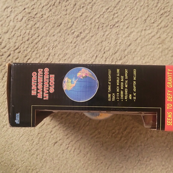 LAST CHANCE! Electro Magnetic Levitating Globe - Picture 3 of 6